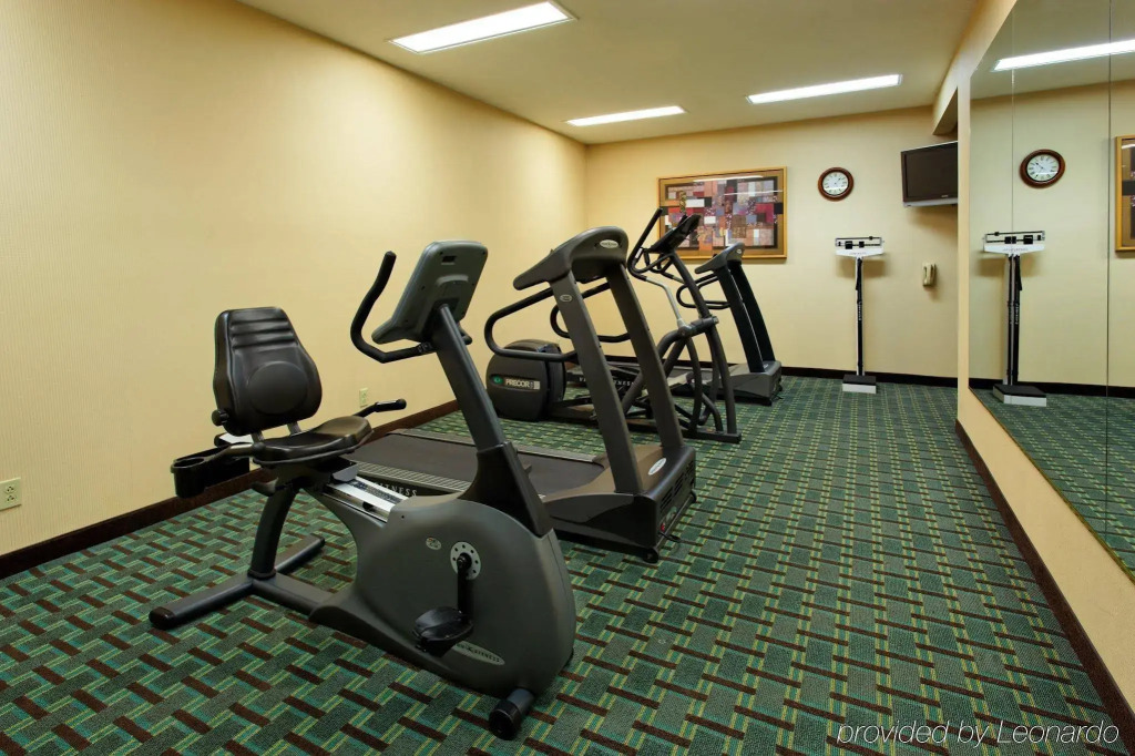 Holiday Inn Express & Suites Santa Clara - Silicon Valley by IHG