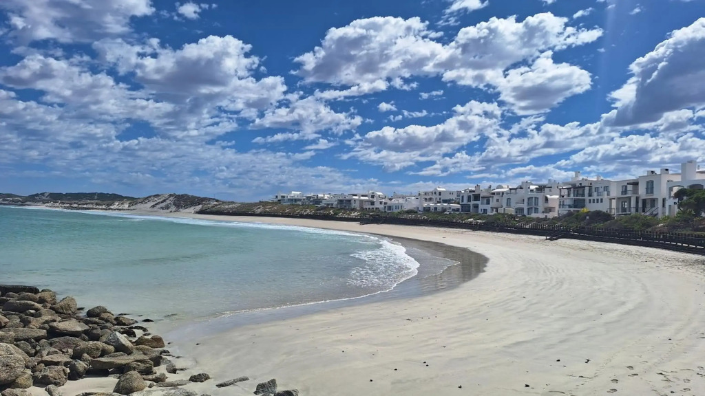 Paradise Beach Apartments Langebaan 4 Elara