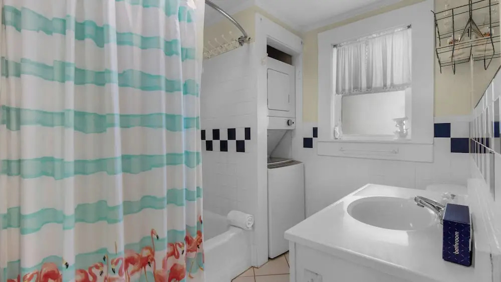 2 Minutes to the Beach; Close to Seaside, Vintage Cottage in Old Seagrove