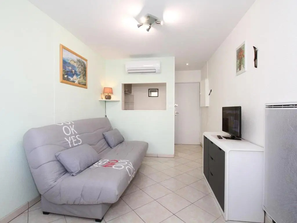 Appartement Balaruc-les-Bains, 2 pièces, 4 personnes - FR-1-553-93