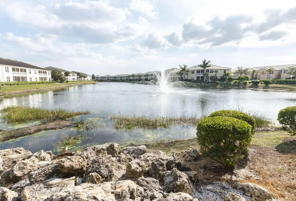 14543 Abaco Lakes Dr #104