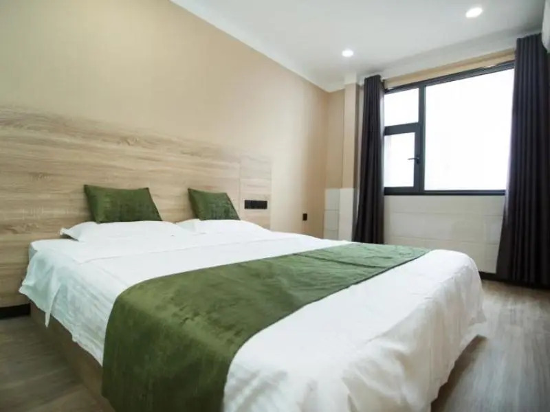 Greentree Inn Linyi Lanshan District Bus Station E