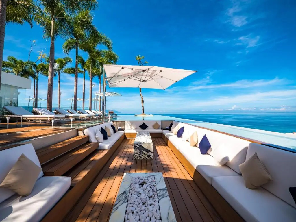 Pier 605 Pier Stunning Ocean View Corner Unit with Balcony