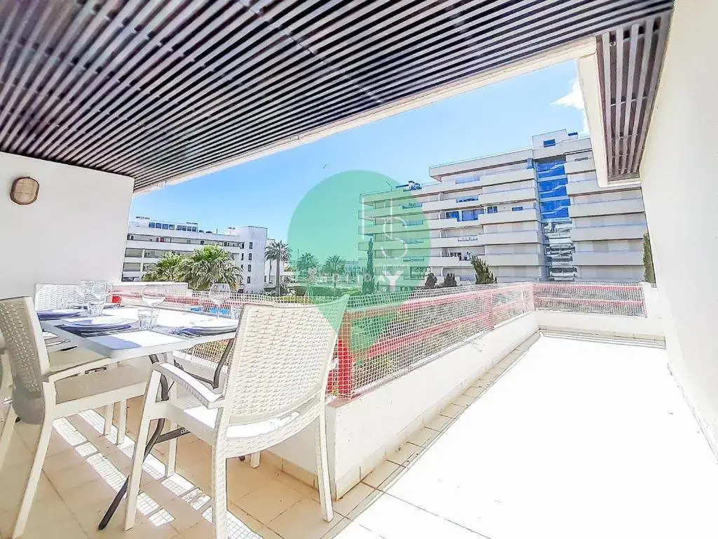 L9 Incrível e espaçoso apartamento de dois quartos