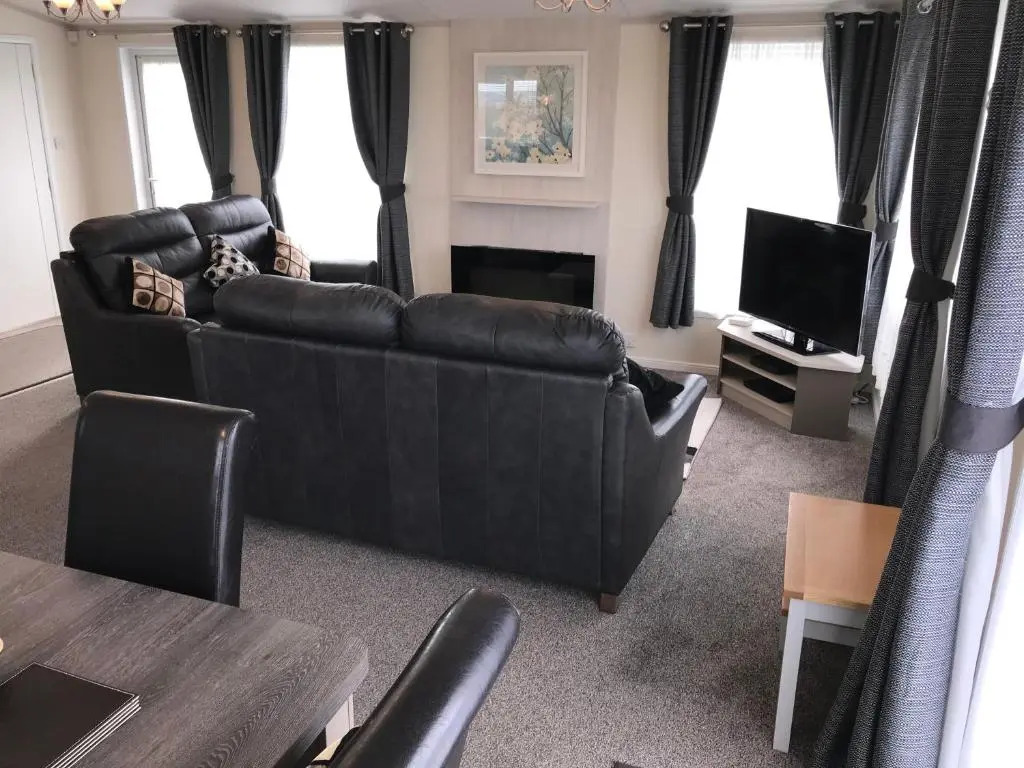 2 Bedroom Luxury Lodge, OG30, Shanklin, Isle of Wight