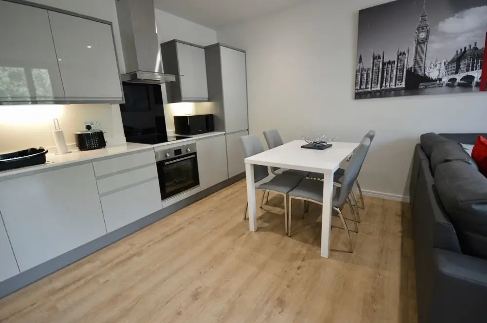 A Brand new Modern 2-bed Apartment in Bedminster