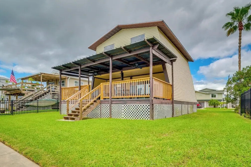 Hernando Beach Waterfront Home w/ Boat Dock & Deck