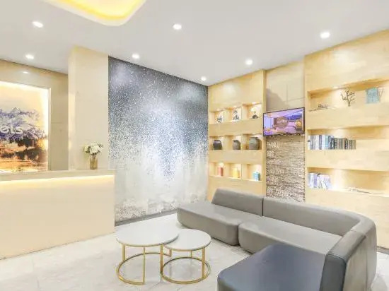 Junyi Select Hotel (Mixc Mall Guilin Railway Station Branch)