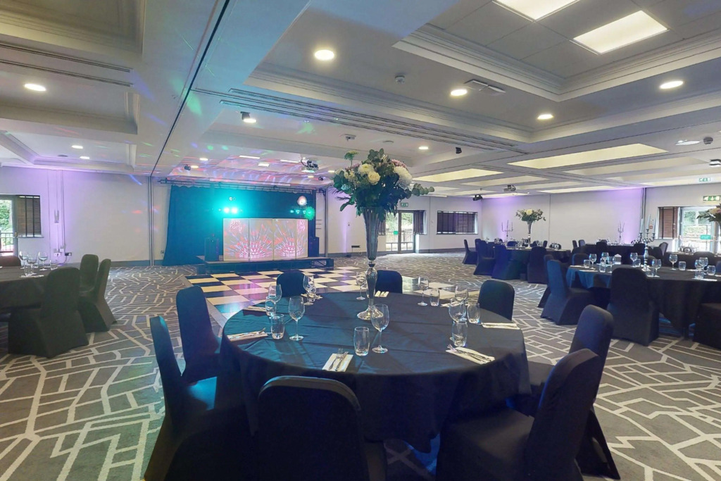 Village Hotel Leeds North