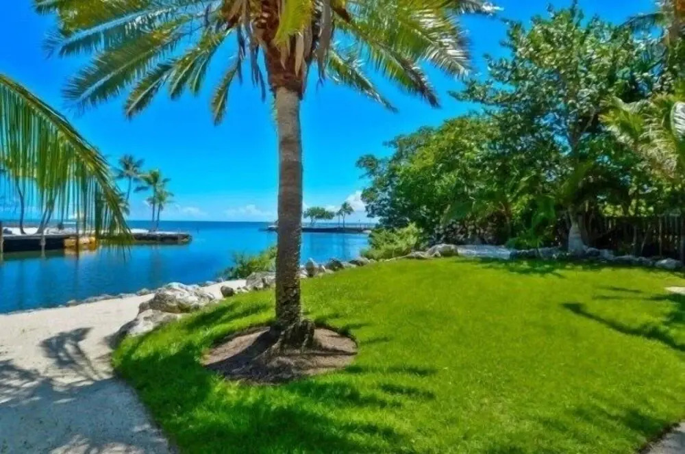 Waterfront Home With Beautiful Views 1 Bedroom Home by RedAwning