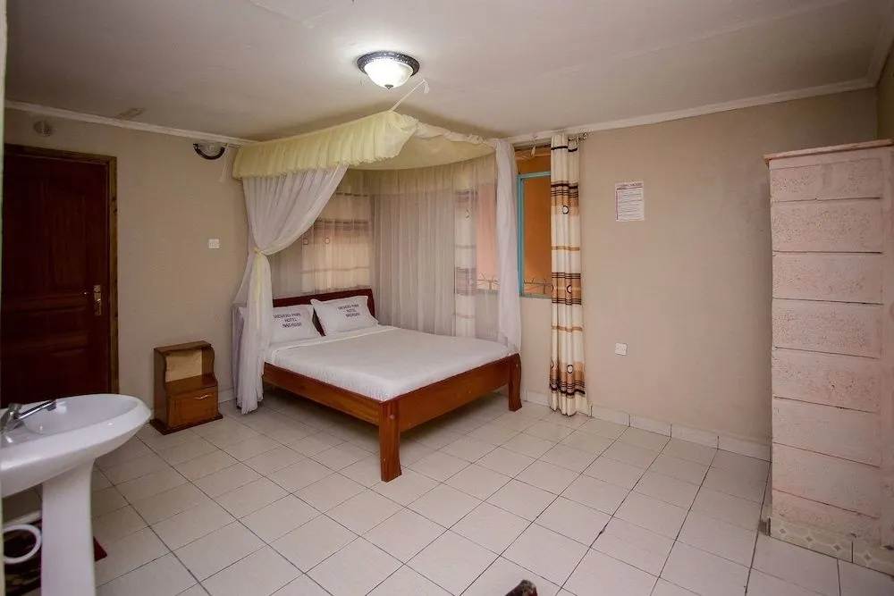 Viewers Park Hotel