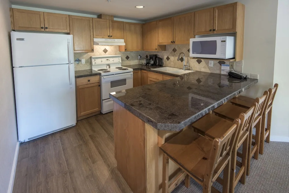 Woodrun Lodge 209 by Outpost Whistler
