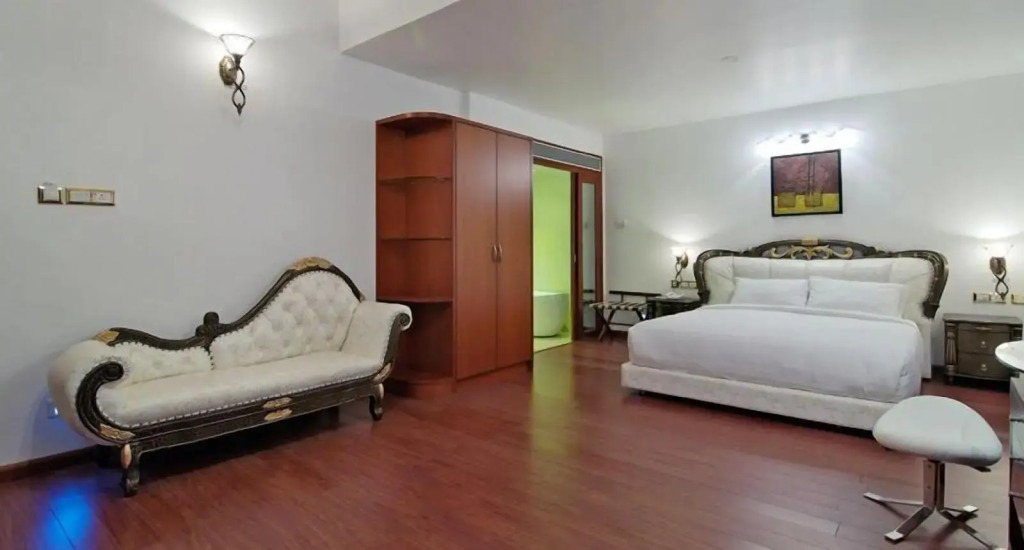 White Pearl Suites