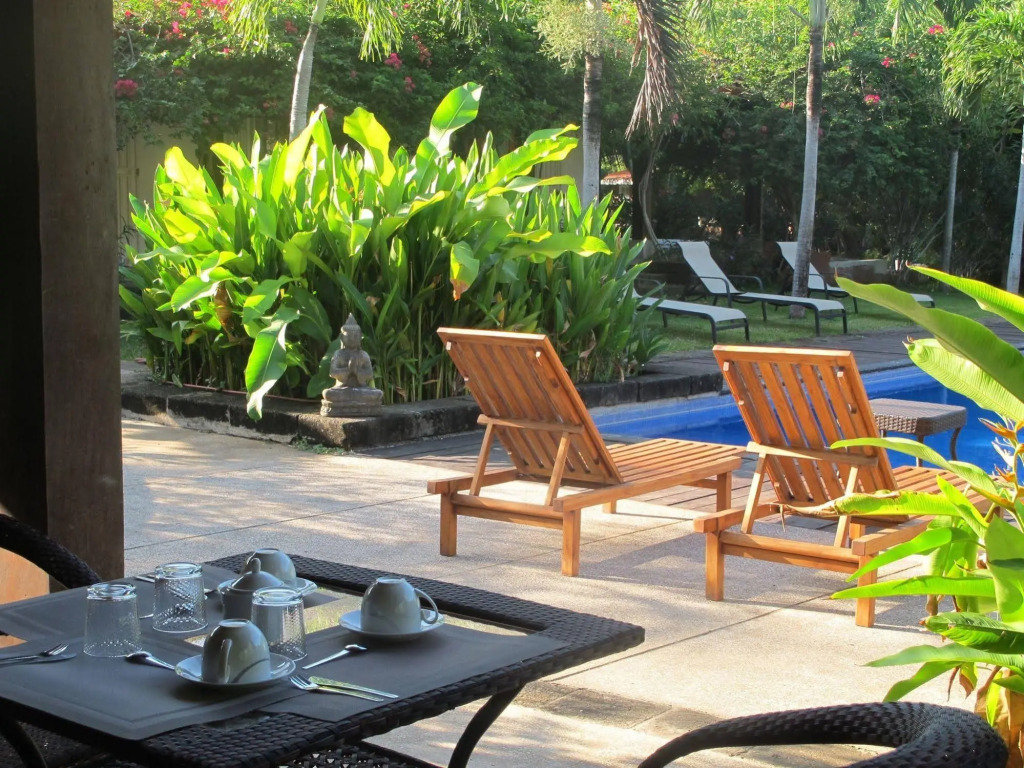Casa Mapache Pool and Breakfast Included near Tamarindo Beach