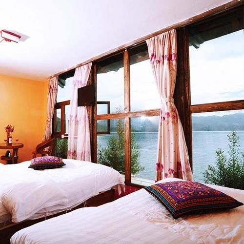 Lijiang Lugu Lake Nv'er Garden Hotel
