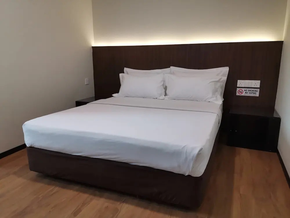 Hotel Holiday