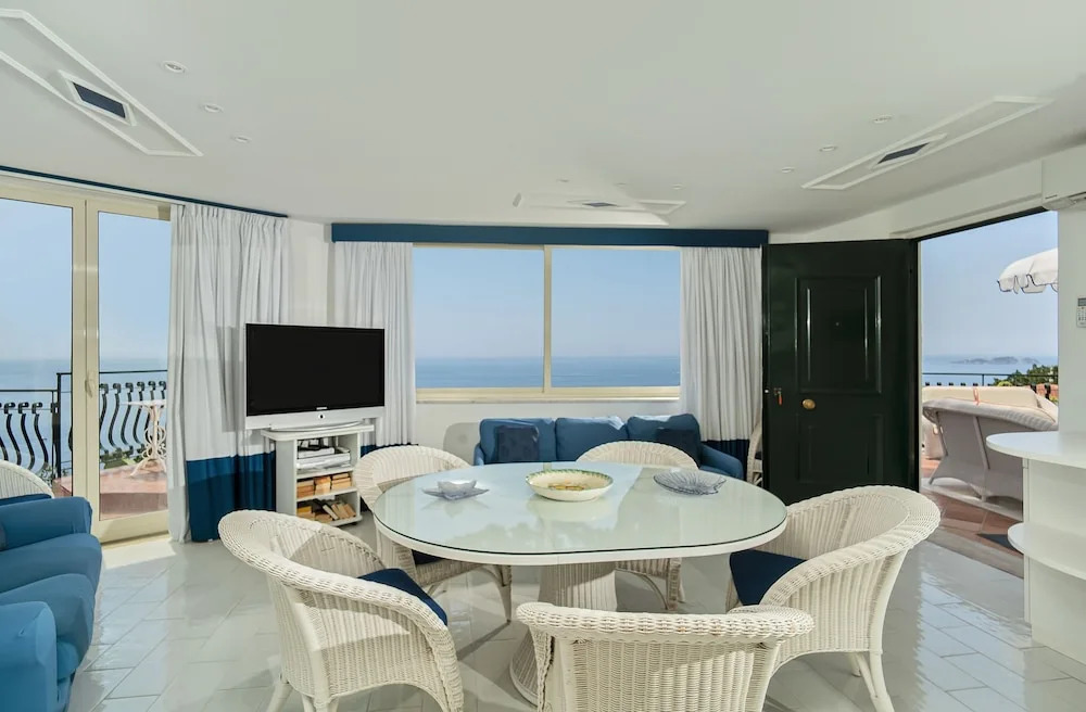 Luxury villa in Positano with private swimming pool