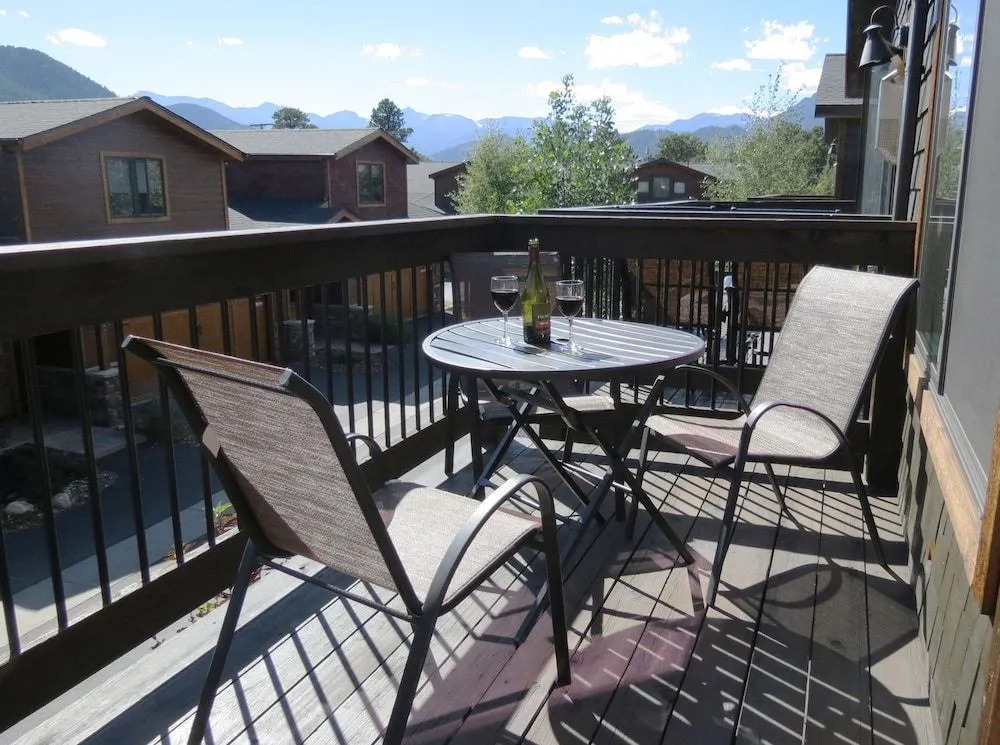 Timber Mountain Retreat - 3 Br Townhouse