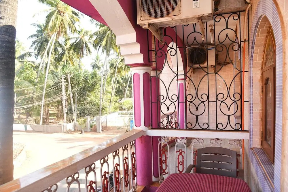 Oyo 29697 Glory Lazfina Guest House