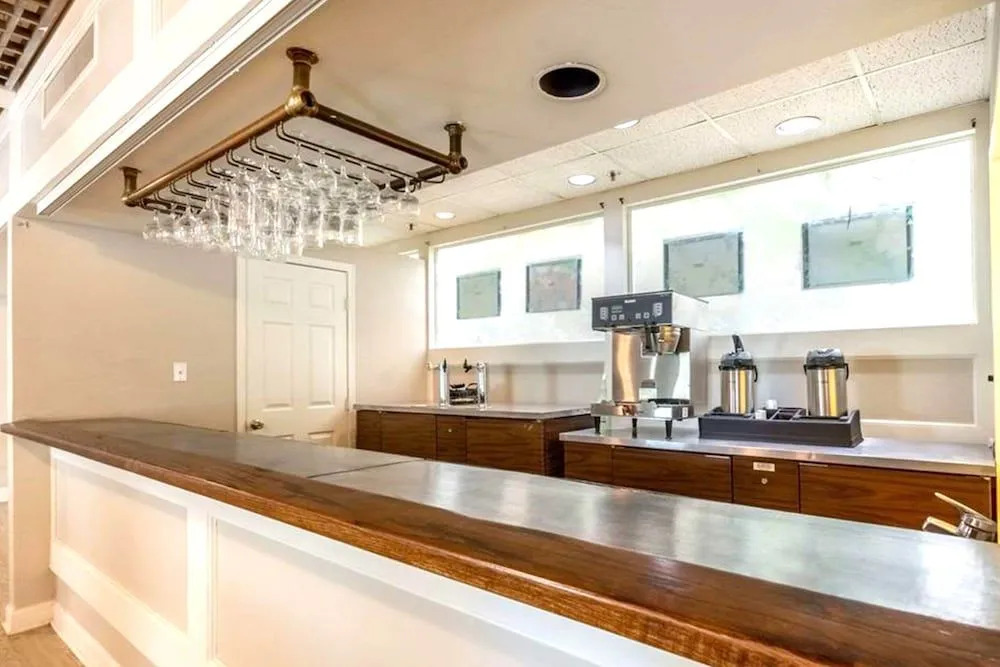Coratel Suites