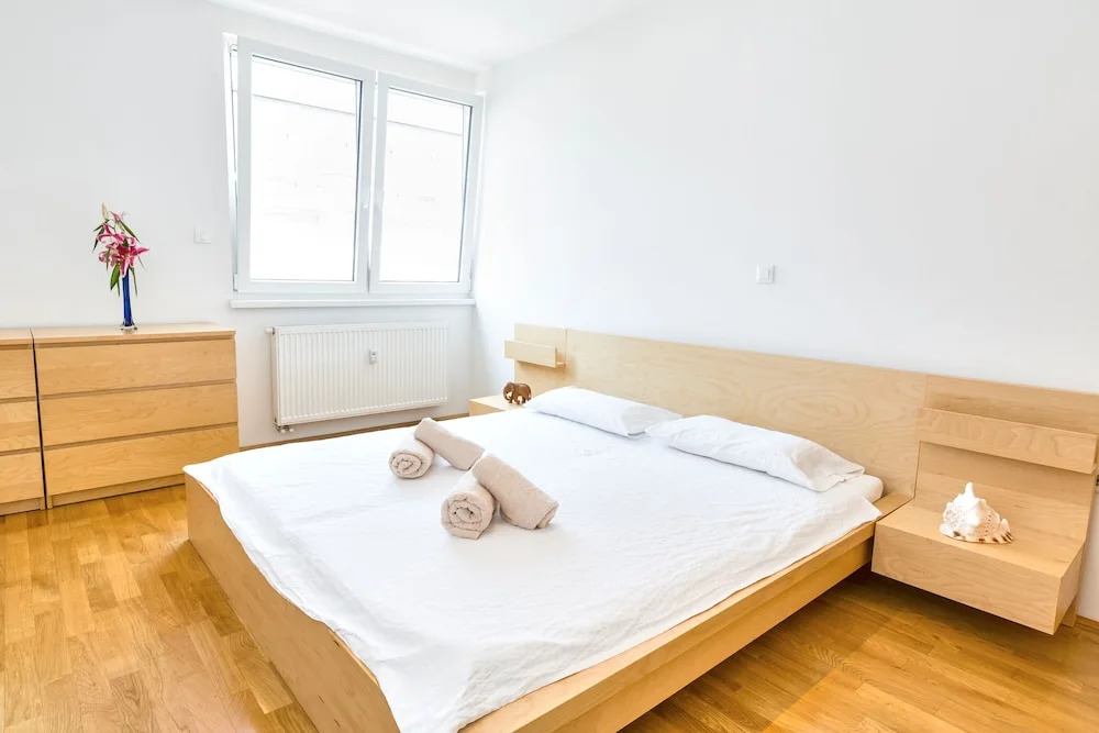 Apartment Panda 777