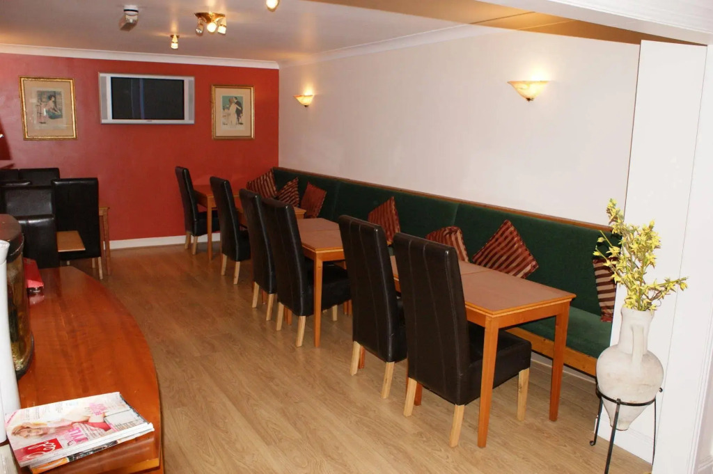 New Forest Lodge