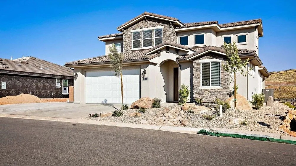 Curtis Ladera home