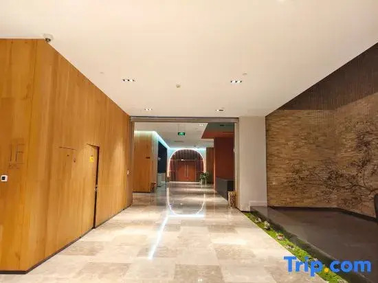 M·S Bauhinia Hotel