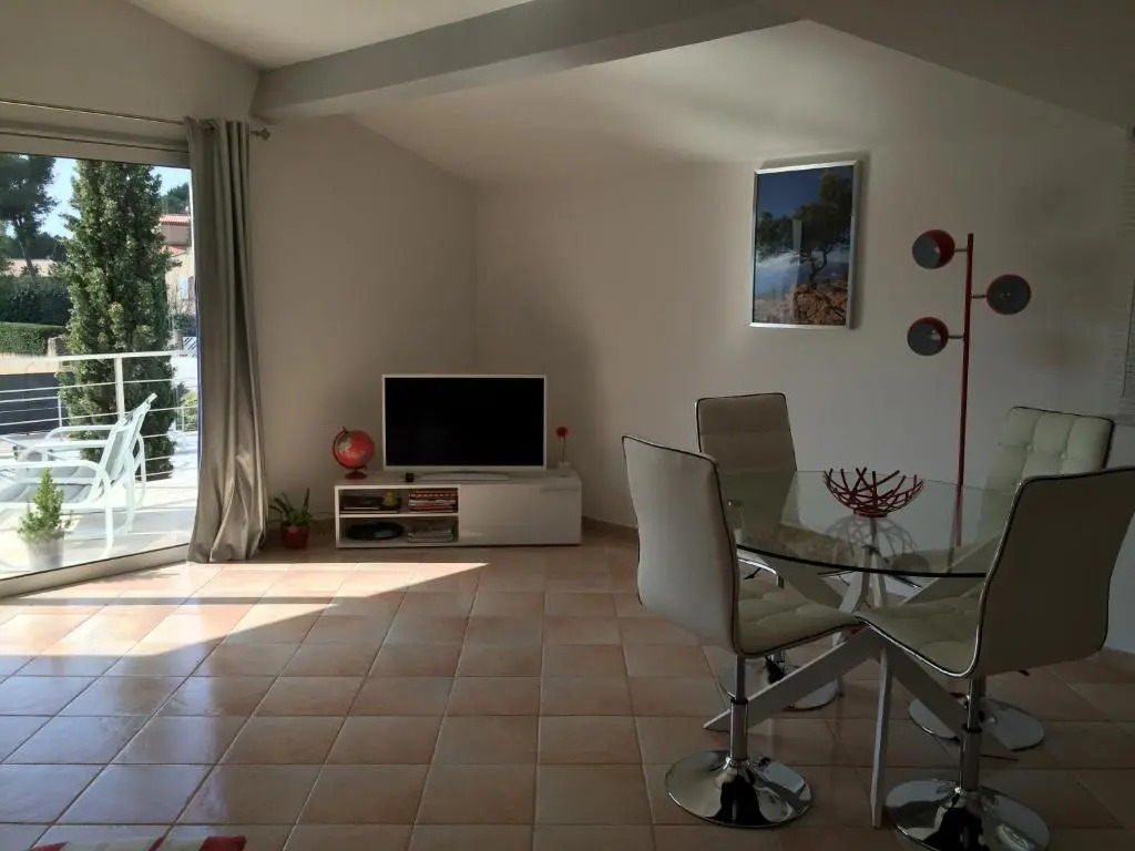 Le Petit Cassis Vue Mer Appartement 70m2 Piscine