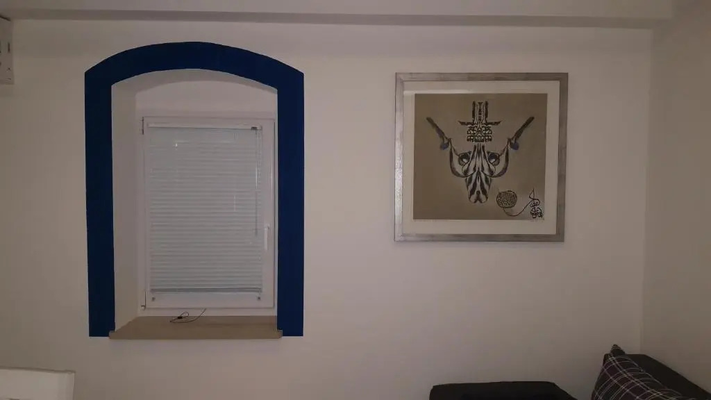 Karmen's Apartment One