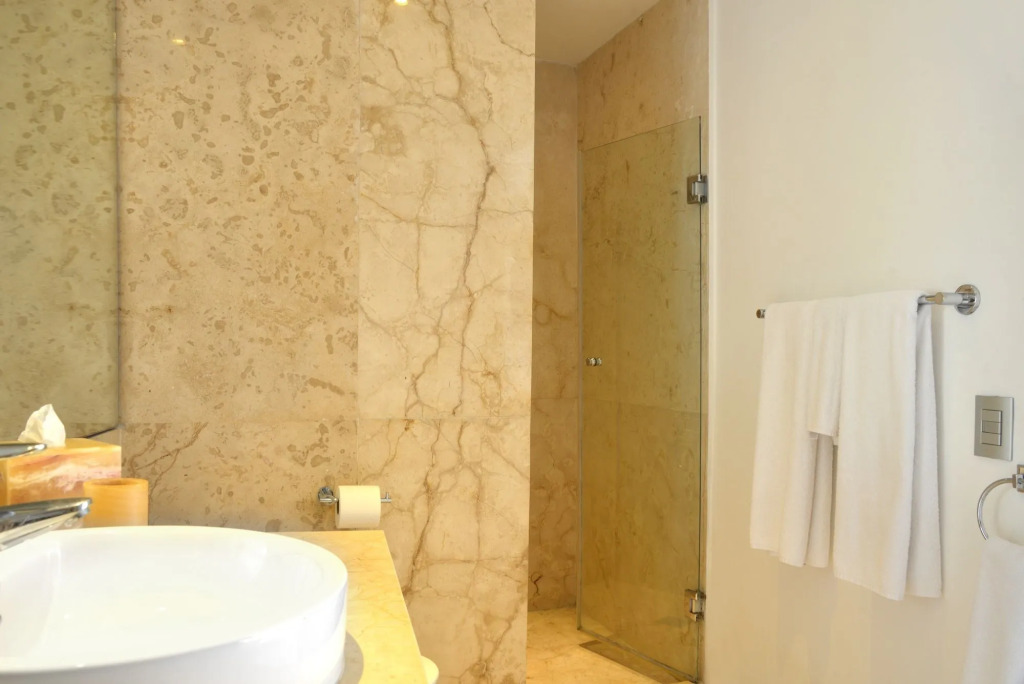 Magia Beachside Condo