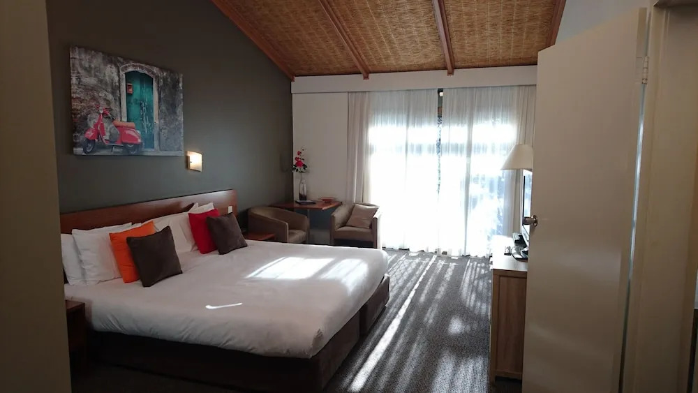 Nautical Owl 122 Nautilus Beach Resort