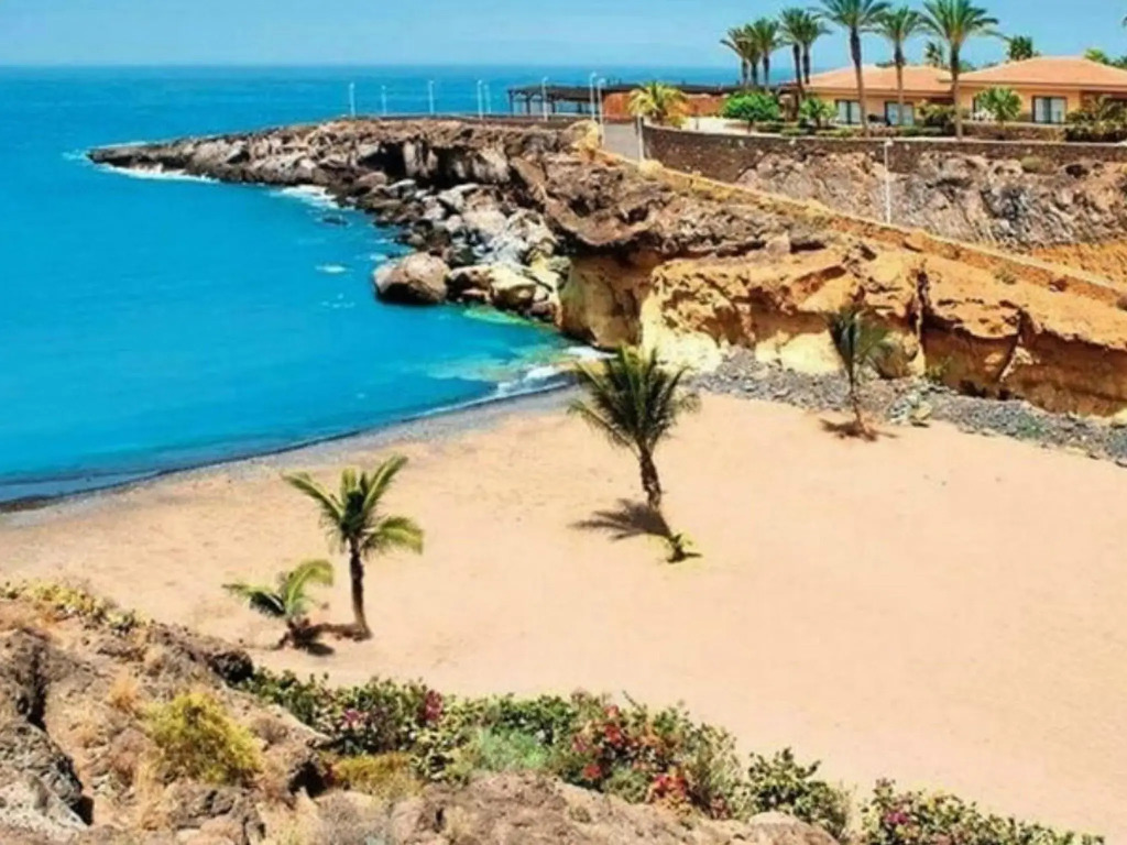 Premium villa in Adeje with private pool
