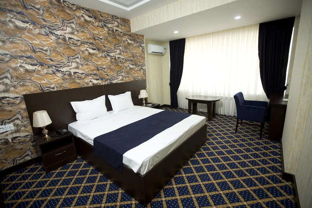 Kristal Inn Hotel