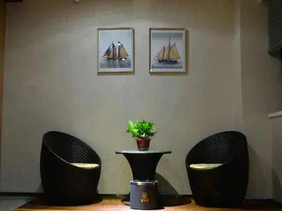 Zhengzhou Kelete Hotel (Yaozhuang Metro Station, Jinyu Industrial Zone)