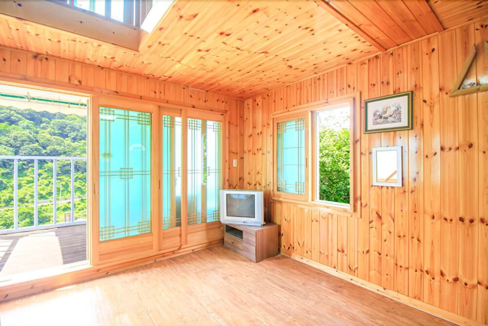 Yangsan Bene Maru Pension