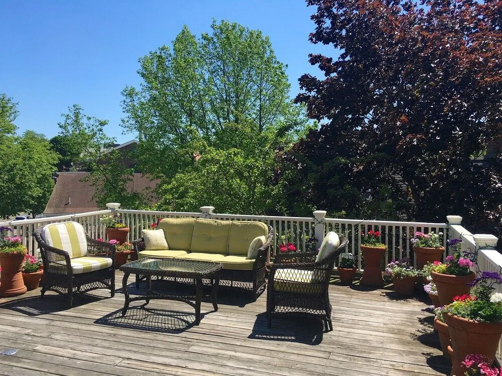 Yankee Peddler Inn