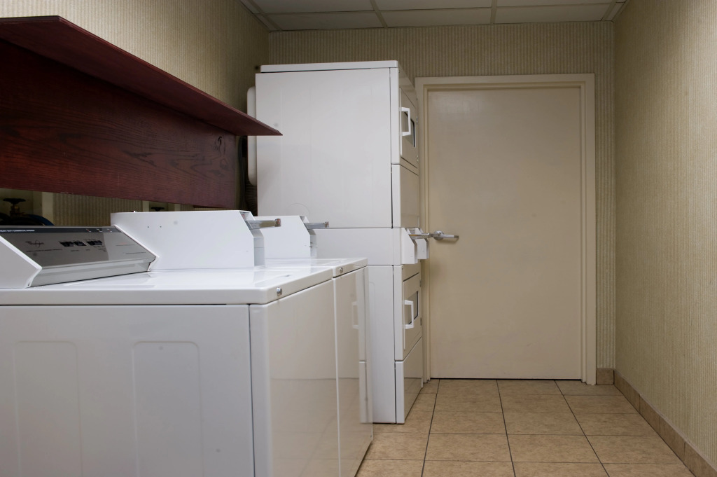 Holiday Inn Express & Suites Irving Conv Ctr - Las Colinas by IHG