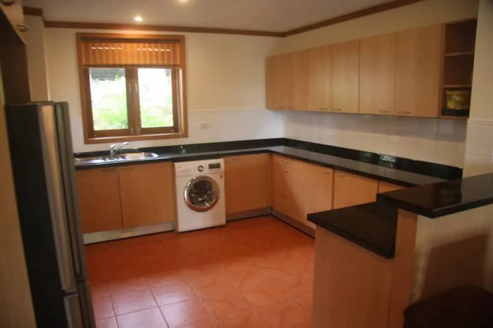 6 Bedroom Twin Villas on Beach Front Resort 11/12