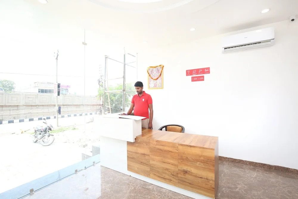 OYO 15486 Hotel New Diamond