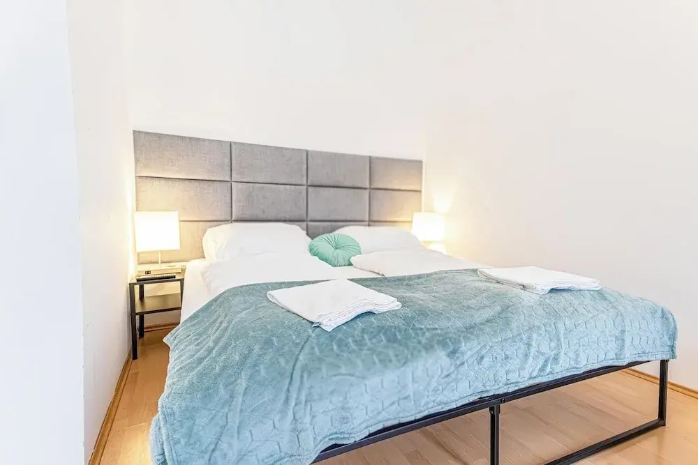 Long Stay 2BR Apt For 5 Stadthalle