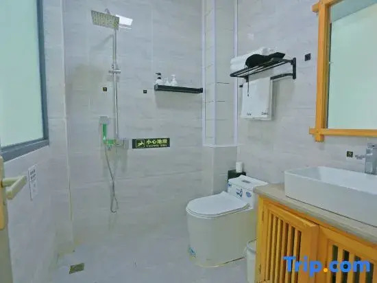 Date jade dragon snow mountain view guest house