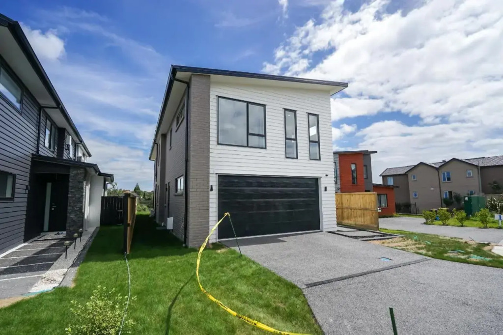 Wonderful River View-Brand New Home - 4 Bedrooms