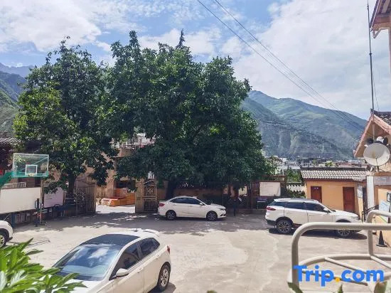 Qiansuyuan Homestay