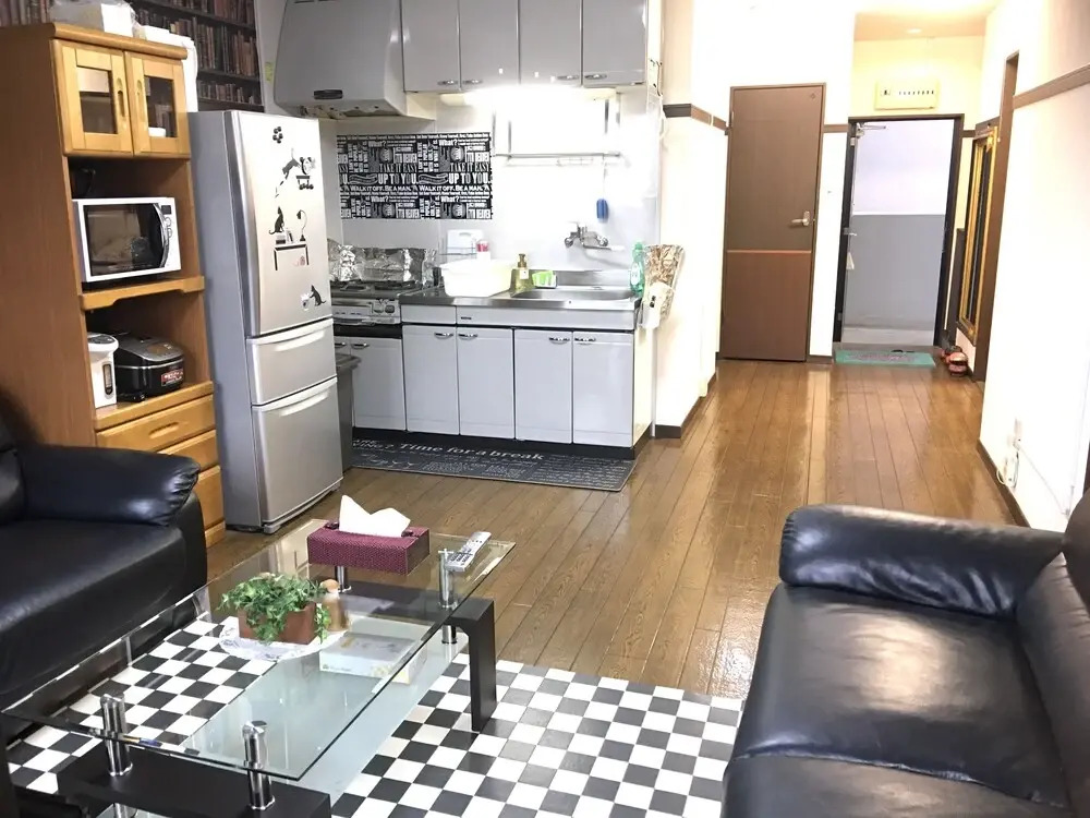 KY Apartment Tsubokawa Naha