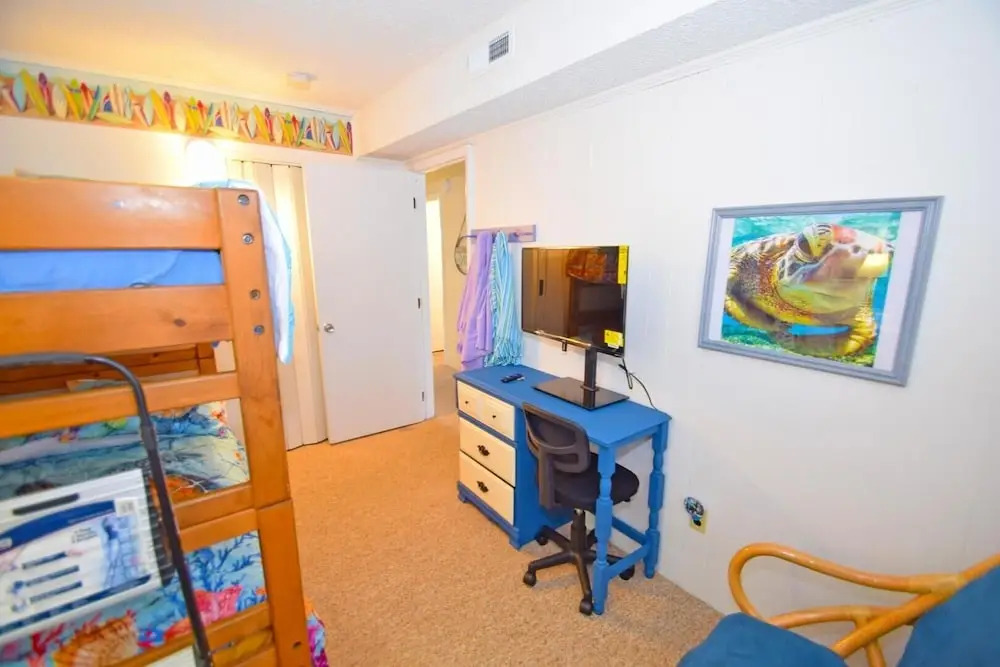 Ocean Manor 1n 3 Bedroom Condo by RedAwning