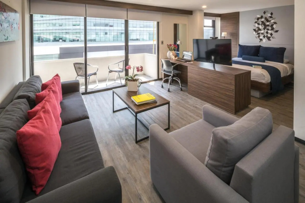 Suites Batia