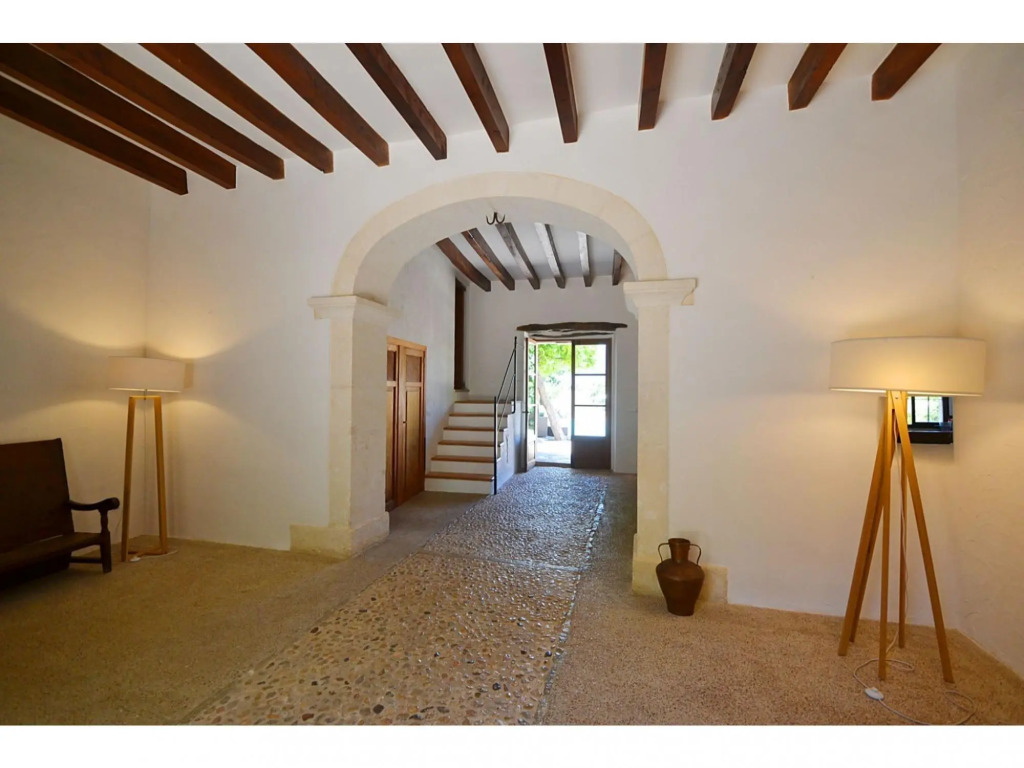Luxuriously renovated Mallorcan country house for 10 pax