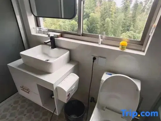 Shanghai Zhulin Cabin Homestay