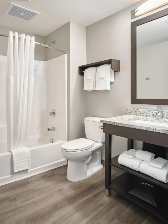 stayAPT Suites Huntsville